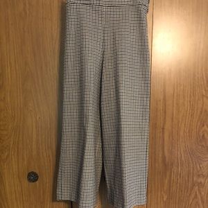 Women’s business casual wear.